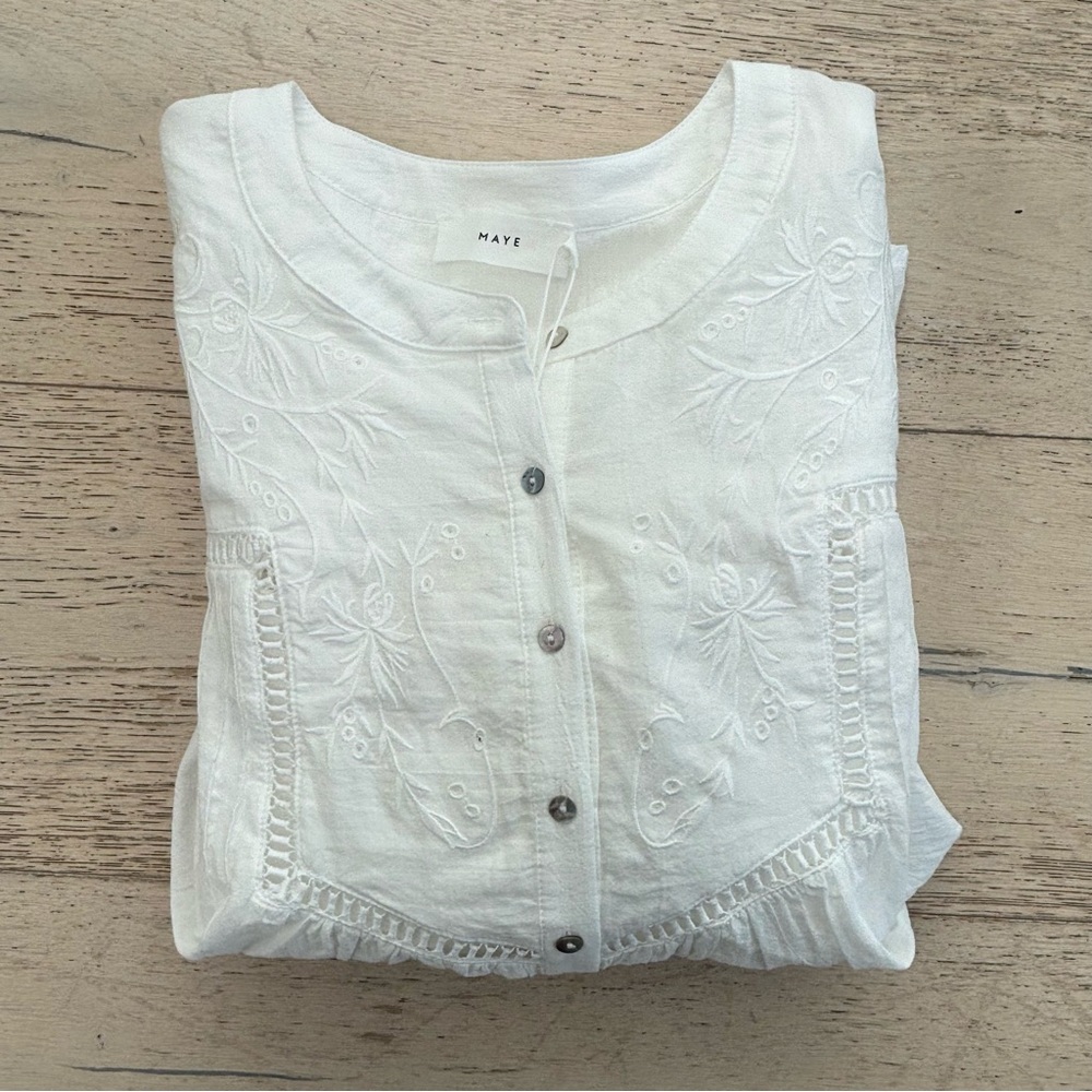 Maye Mariposa Embroidered Women's Top